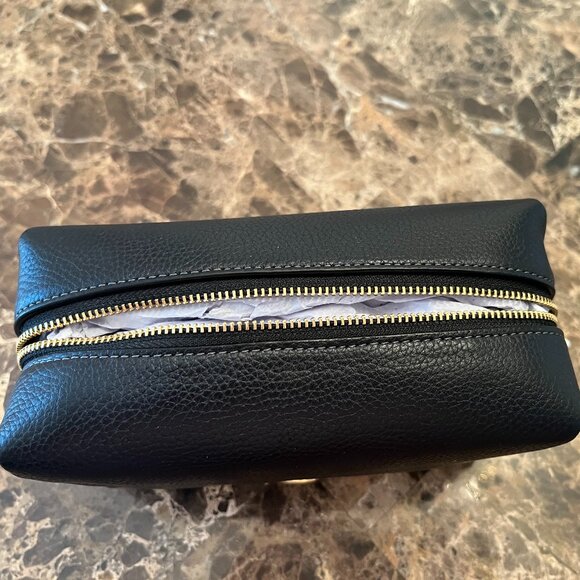 NWT Coach Essential Cosmetic Pouch/Bag/Case in Black Pebble Leather - Picture 11 of 16